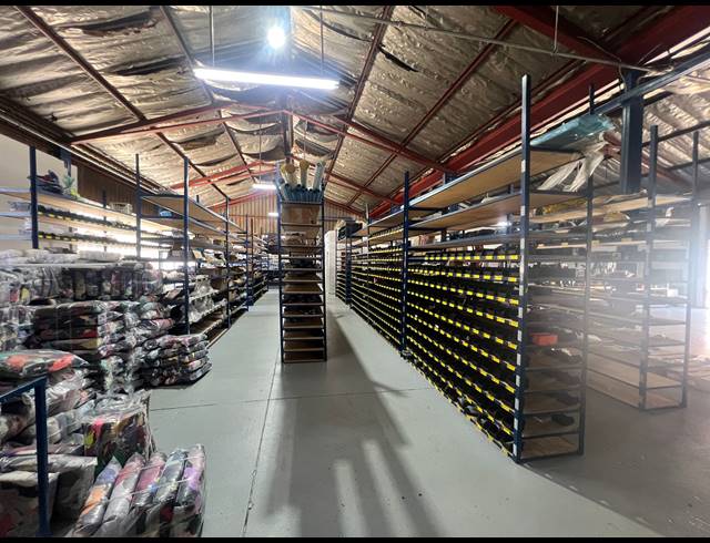 1,300M² FACTORY FOR SALE IN ALRODE SOUTH